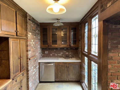 12773 Willard St, North Hollywood, CA 91605 - photo 2