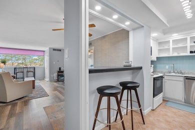 Beacon Manor Condominiums unit B509, Hot Springs, AR 71913 - photo 2