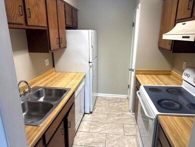 588 Oak Ave unit B, Harahan, LA 70123 - photo 6