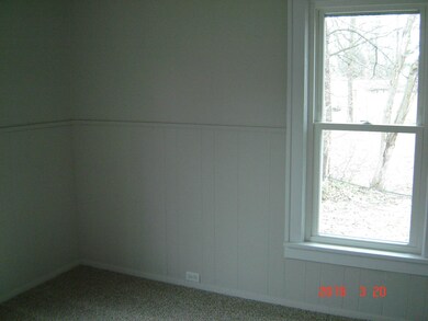 814 S Indiana Ave, Auburn, IN 46706 - photo 7