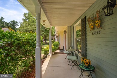 15095 Mill Spring Dr, Dumfries, VA 22025 - photo 4