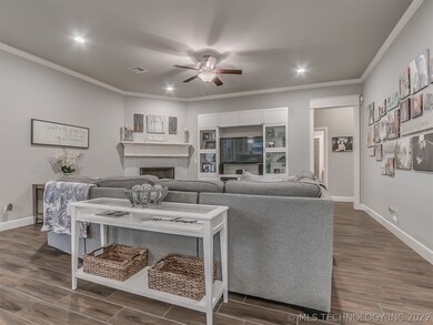 453 E 129th Place S, Jenks, OK 74037 - photo 4