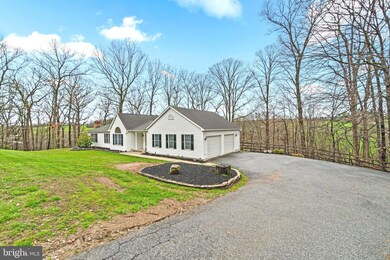 10976 Horseshoe Dr, Frederick, MD 21701 - photo 4