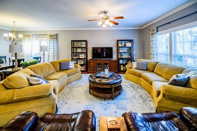 902 Orchard Cir, Dothan, AL 36305 - photo 2