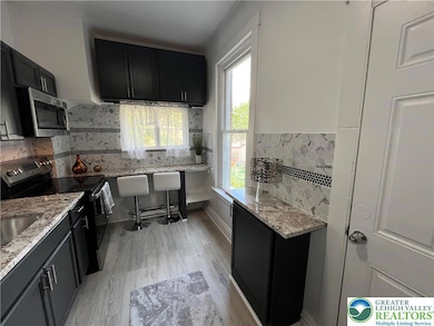 219 N Penn St, Allentown, PA 18102 - photo 7