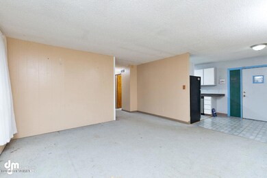 Living Room 20190412-DW-45605-SMALL