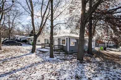 215 W North St, Belton, MO 64012 - photo 2