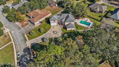 11-412 Chablis Ln