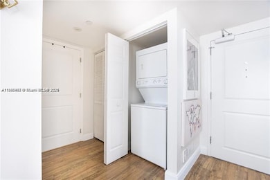 Flagler First Condo unit 708, Miami, FL 33131 - photo 6