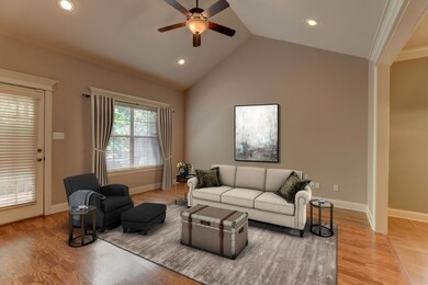 monroe living stage