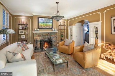 5217 Chevy Chase Pkwy NW, Washington, DC 20015 - photo 3