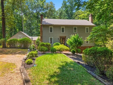 10711 Darby Cir, Midlothian, VA 23113 - photo 2