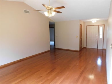 4122 Hare Ct, Newburgh, IN 47630 - photo 3