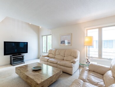23 Fresh Pond Place unit 23, Cambridge, MA 02138 - photo 5
