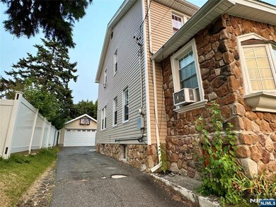 693 E 31st St unit 695, Paterson, NJ 07513 - photo 5