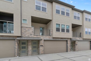 556 N Buffalo Grass Ln, Lindon, UT 84042 - photo 4