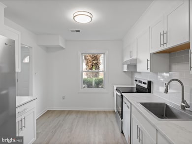 7505 Bosbury Ct, Manassas, VA 20111 - photo 5