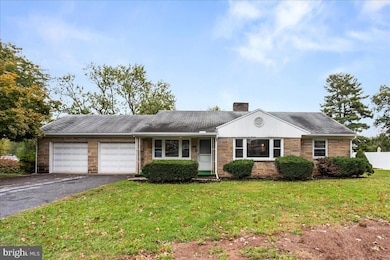 908 Vine St, Middletown, PA 17057 - photo 3