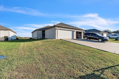 405_W_Summit_St_unit_b_Aurora_MO_65605_U