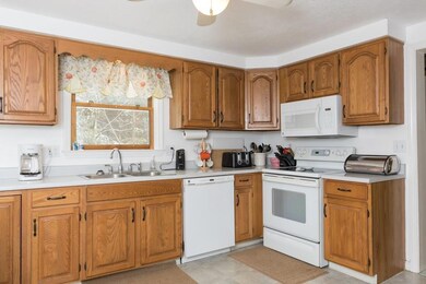 24 Stoneridge Cir, Standish, ME 04084 - photo 4