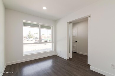 Office/Bed