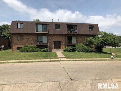 2501 26th Avenue Ct unit B, Rock Island, IL 61201 - photo 2