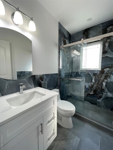 582 Gaynor Place, West Hempstead, NY 11552 - photo 5