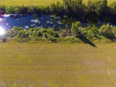 124 NE 25th Terrace, Cape Coral, FL 33909 - photo 3