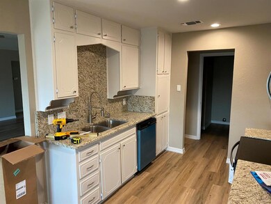 800 Morning Glory Ln, Bedford, TX 76021 - photo 5