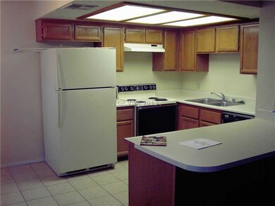Kitchen. STEP SAVER KITCHEN WITH CONVENIENT HEIGHT