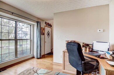 6677 Laburnum Dr, Canal Winchester, OH 43110 - photo 5