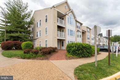 8301 Bluebird Way unit G, Lorton, VA 22079 - photo 2