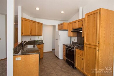 545 NE Majesty Ln, Bend, OR 97701 - photo 7