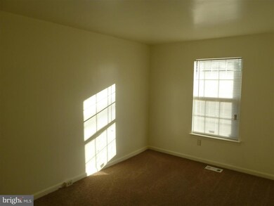 1586 Karen Blvd, District Heights, MD 20747 - photo 7