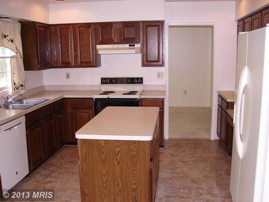 8304 Stairtop Ct, Columbia, MD 21045 - photo 5