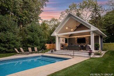 9-web-or-mls-17876 W Spring Lake TWILIGH