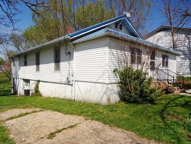 202 W 4th St, Dixon, MO 65459 - photo 3