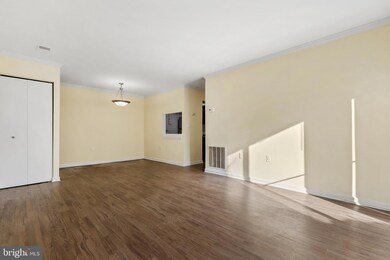 18336 Streamside Dr unit 104, Gaithersburg, MD 20879 - photo 7
