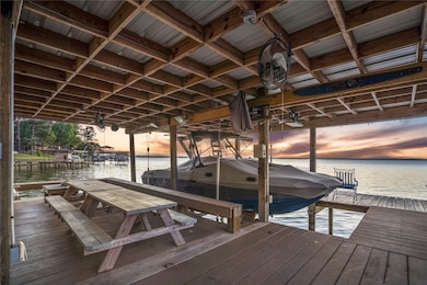 615 Inlet Dr, Livingston, TX 77351 - photo 5