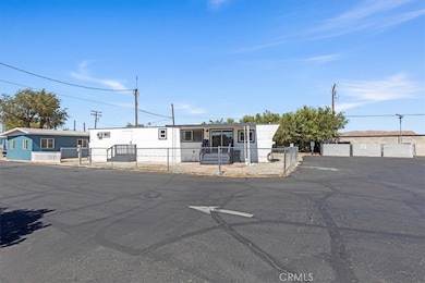 22325 US Highway 18 unit 7, Apple Valley, CA 92307 - photo 3