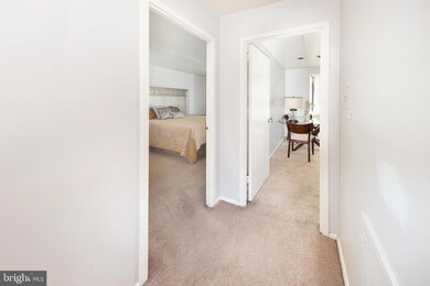 2646 Redcoat Dr unit 107, Alexandria, VA 22303 - photo 2