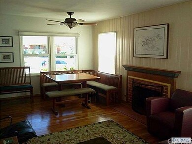 Corner dining area in front room