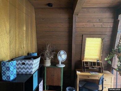 137 Santiam St, Gates, OR 97346 - photo 6