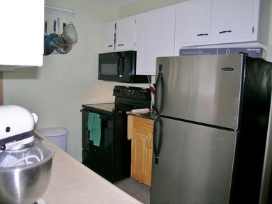 U2 Grandview Dr, South Burlington, VT 05403 - photo 6