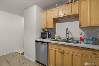 20032 66th Place W unit B3, Lynnwood, WA 98036 - photo 5