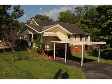 1 Car Covered Carport