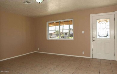 2112 Great-Living Room2
