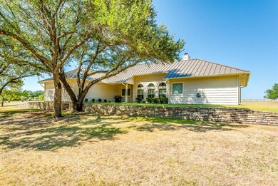 2603 Bob White Dr, Granbury, TX 76049 - photo 3