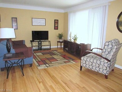 18317 Dalewood Ave, Maple Heights, OH 44137 - photo 6