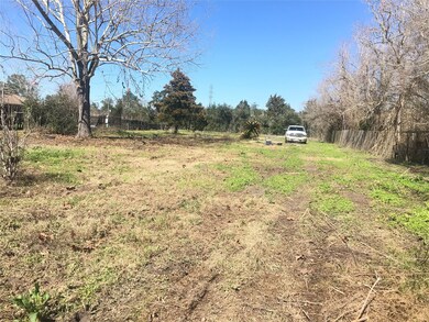 1510 Rymal Rd, Alvin, TX 77511 - photo 2